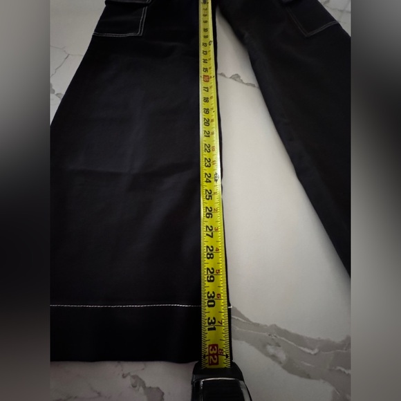 NWT - Joe’s Jeans Collection The Farrah Cargo Pants in Black Size 26 - Picture 8 of 14